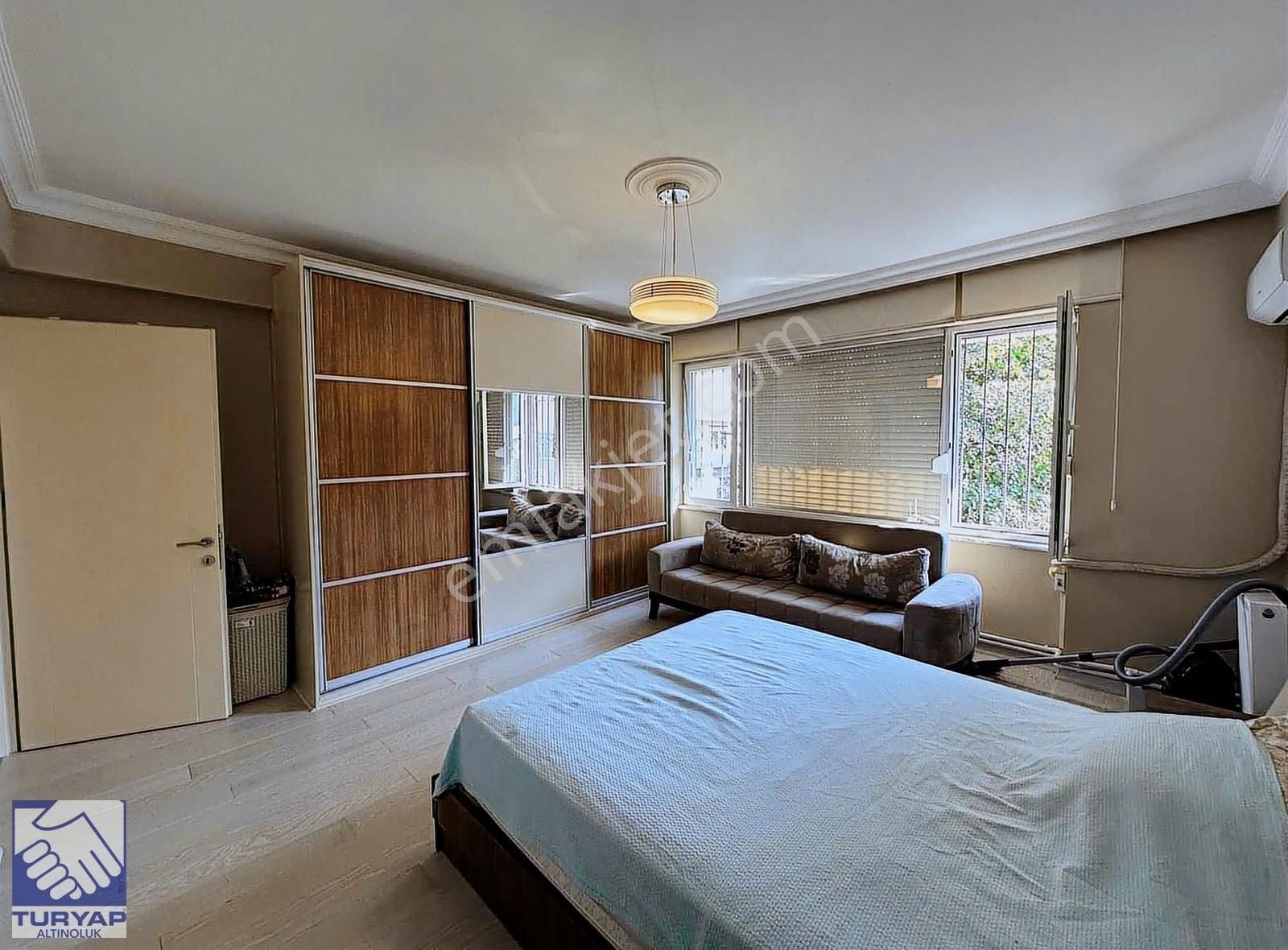 Güre Cumhuriyet Mah.denize 50m 3+1 Satılık Villa - Görsel 3