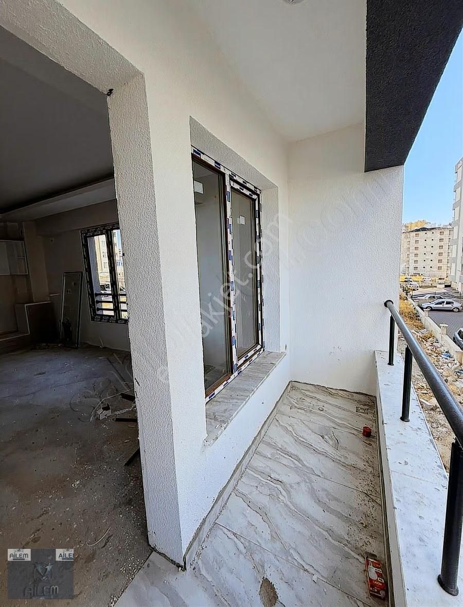 Mimsin Şirintepede Cadde Üstünde Satılık 2+1 Daire Fırsatı - Görsel 3