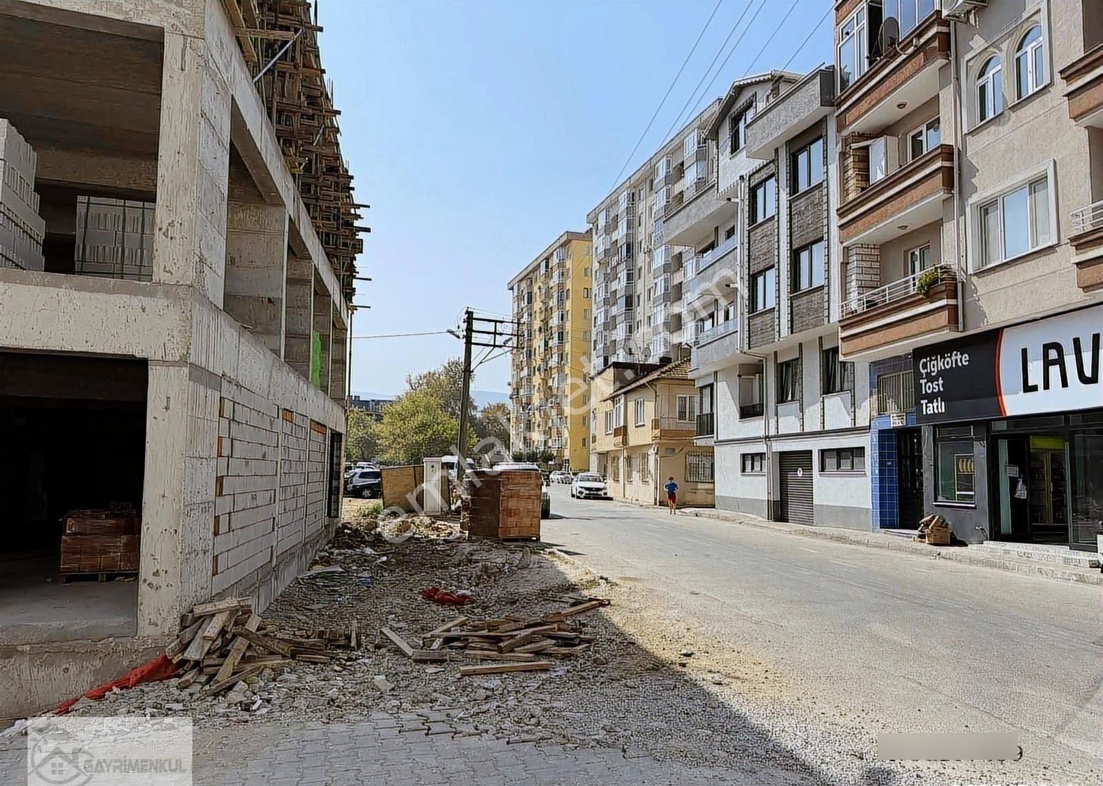 Gayrimenkul Dünyası'dan 2+1 Merkezi Konum'da Satılık Daire - Görsel 16