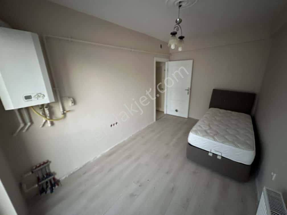 Yzg Den Sütlüce Mh.üniversite Yakını Ayrı Mutfaklı Kiralık 1+1 - Görsel 11