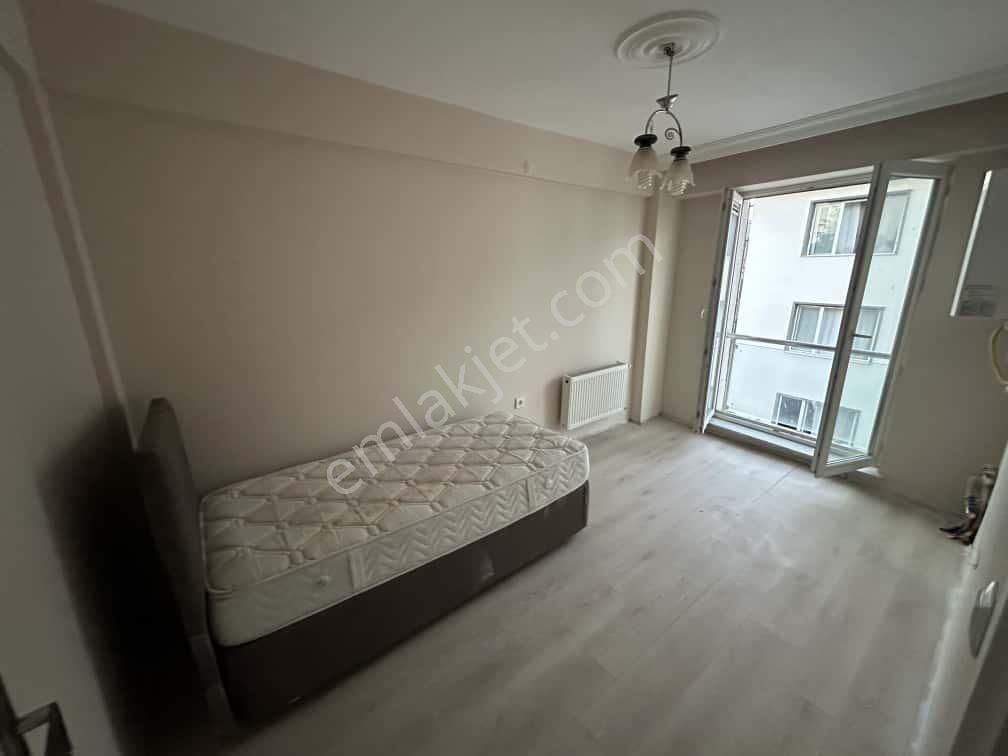 Yzg Den Sütlüce Mh.üniversite Yakını Ayrı Mutfaklı Kiralık 1+1 - Görsel 12