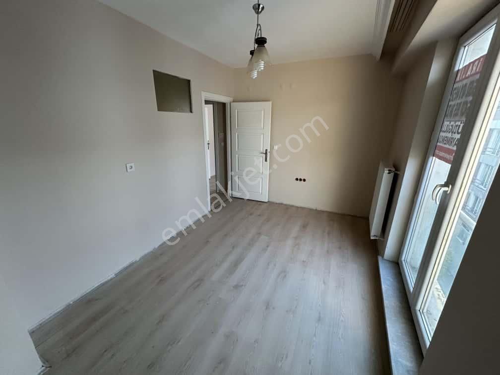 Yzg Den Sütlüce Mh.üniversite Yakını Ayrı Mutfaklı Kiralık 1+1 - Görsel 6