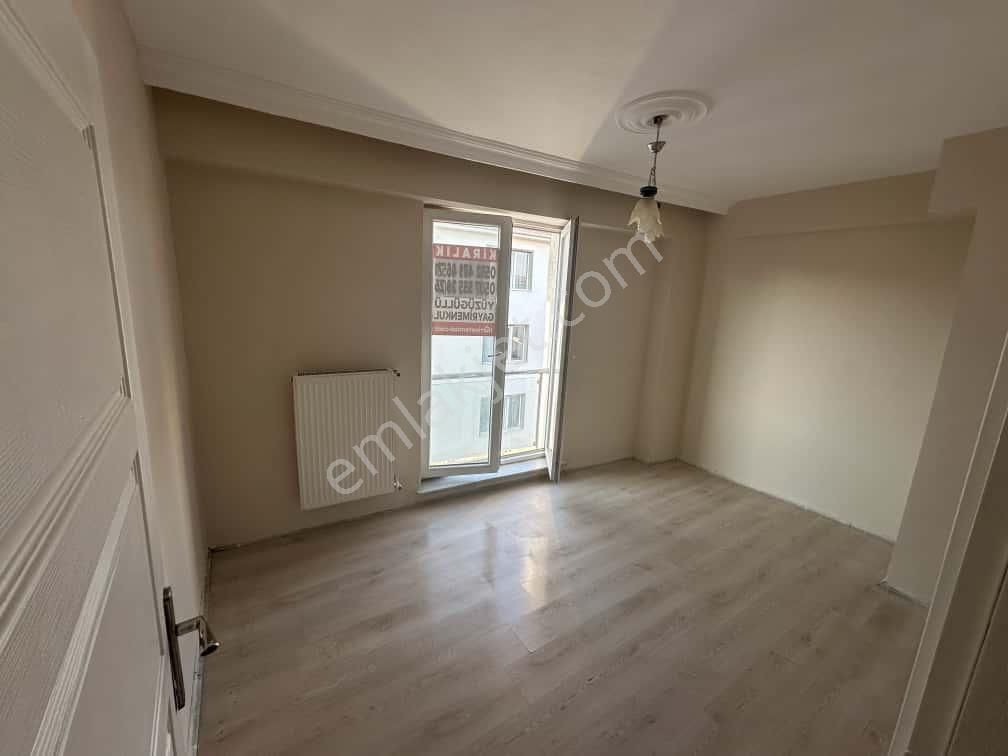 Yzg Den Sütlüce Mh.üniversite Yakını Ayrı Mutfaklı Kiralık 1+1 - Görsel 2