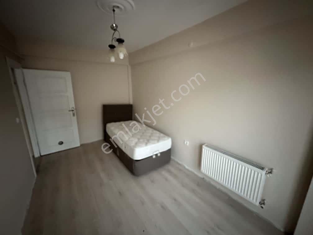 Yzg Den Sütlüce Mh.üniversite Yakını Ayrı Mutfaklı Kiralık 1+1 - Görsel 10