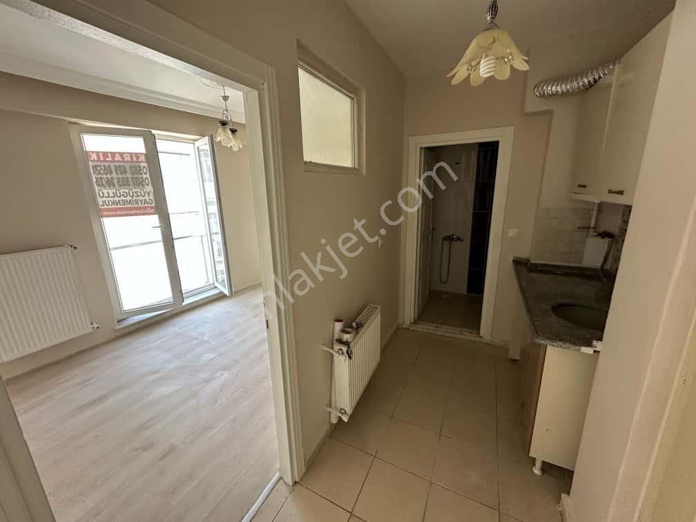 Yzg Den Sütlüce Mh.üniversite Yakını Ayrı Mutfaklı Kiralık 1+1 - Görsel 9