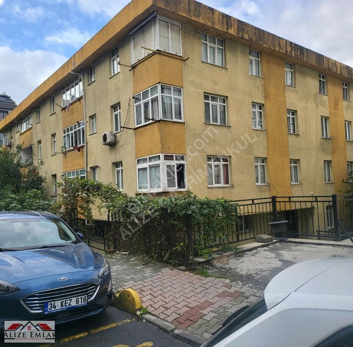 Alizeden Halkalı Belediye Yanı Düz Giriş Temiz Balkonlu - Görsel 4
