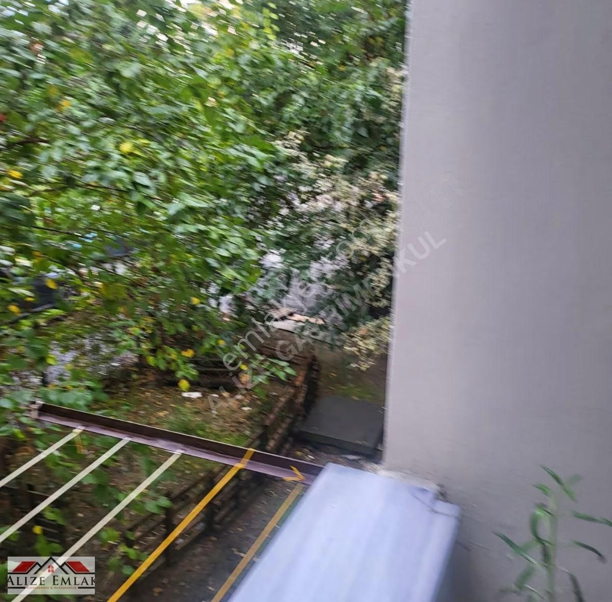Alizeden Halkalı Belediye Yanı Düz Giriş Temiz Balkonlu - Görsel 2