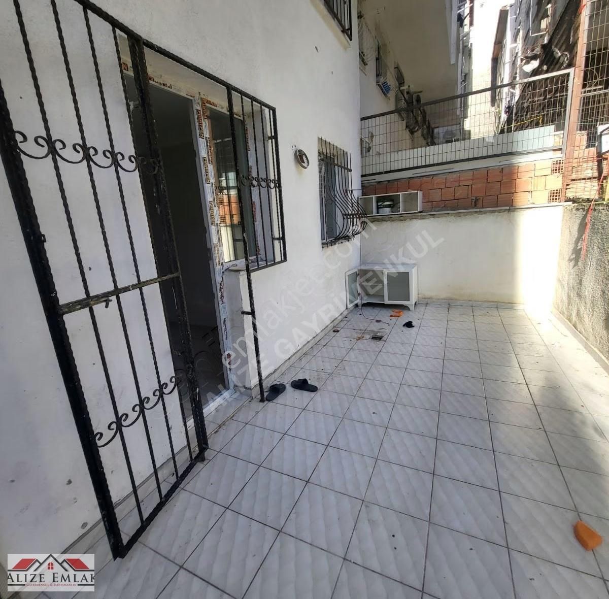 Esenyurt Talatpaşa Yeni Bina Asansörlü Bahçe Balkonlu - Görsel 12