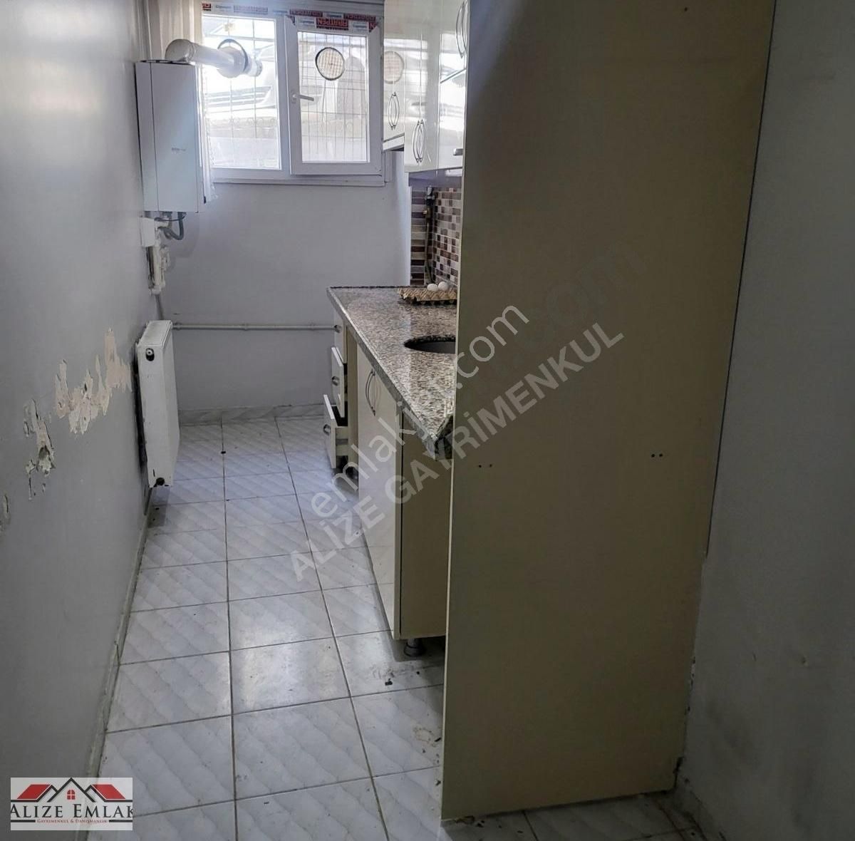 Esenyurt Talatpaşa Yeni Bina Asansörlü Bahçe Balkonlu - Görsel 2