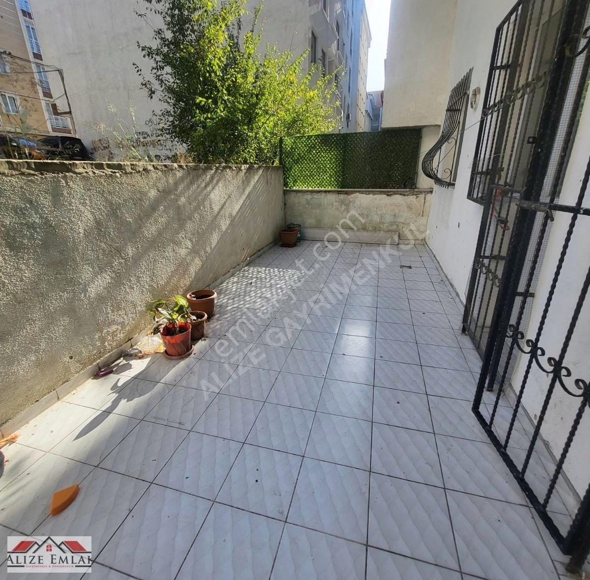 Esenyurt Talatpaşa Yeni Bina Asansörlü Bahçe Balkonlu - Görsel 17