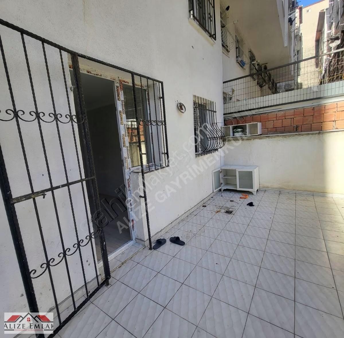 Esenyurt Talatpaşa Yeni Bina Asansörlü Bahçe Balkonlu - Görsel 18