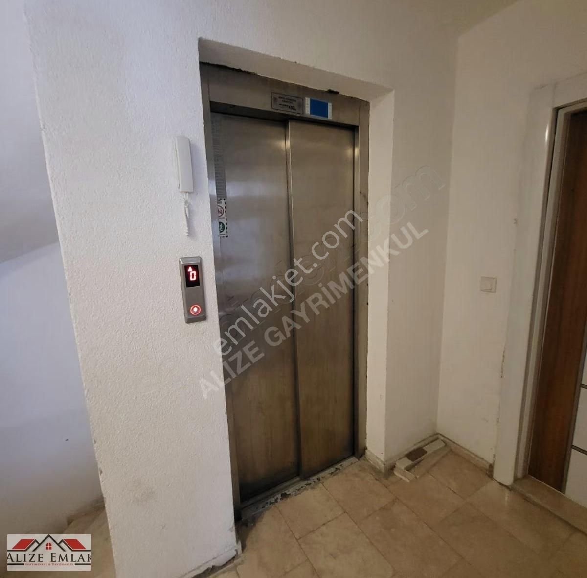 Esenyurt Talatpaşa Yeni Bina Asansörlü Bahçe Balkonlu - Görsel 26