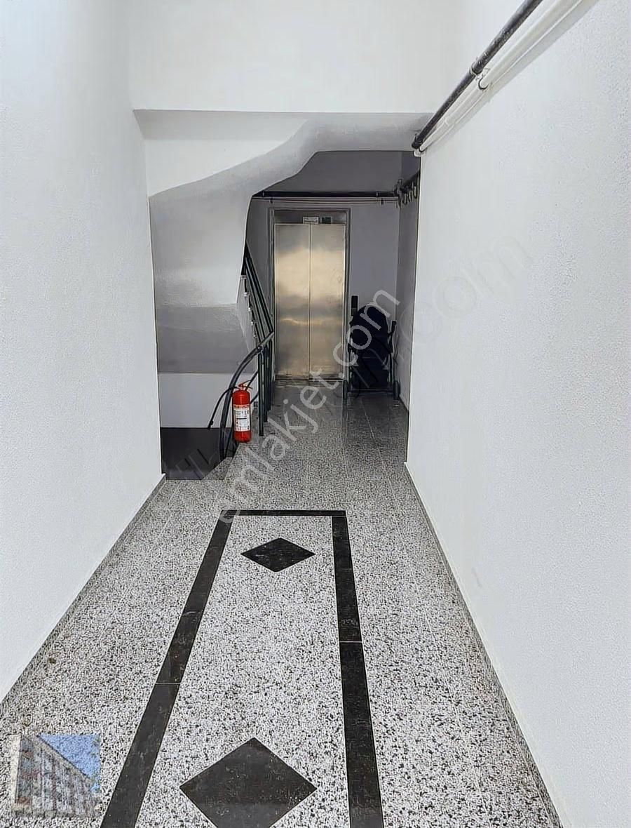 Satılık Merkezi Konumlu 2+1 Arakatı(sevim İnşaat)