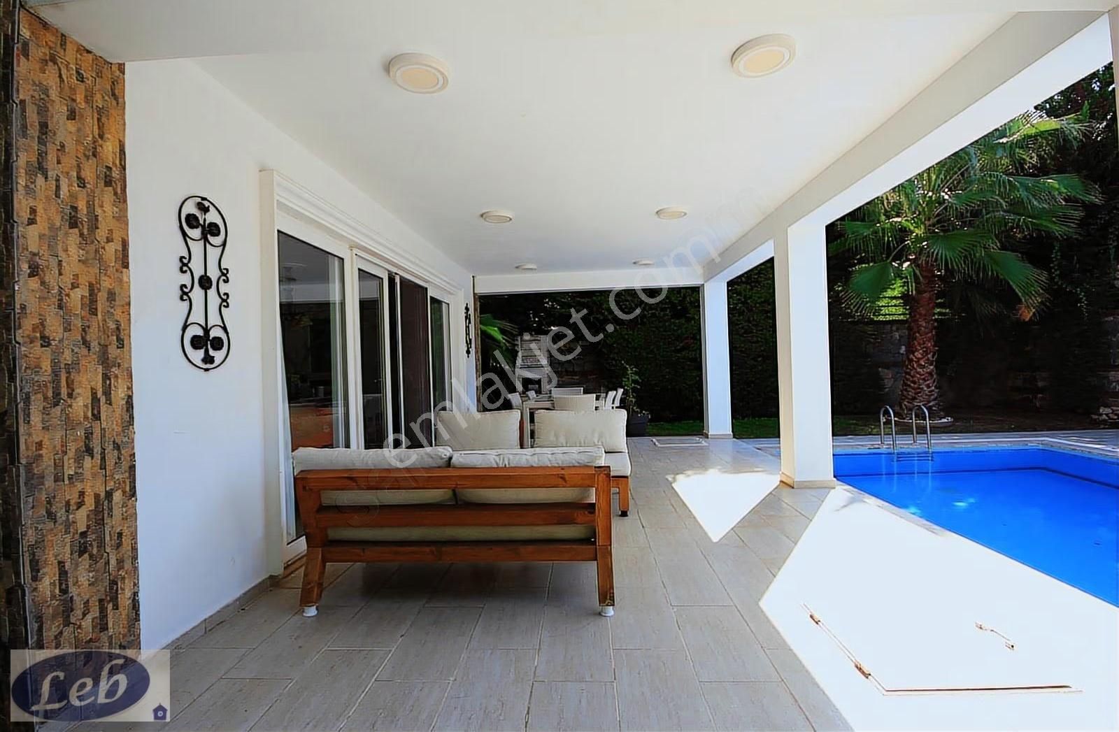 Fethiye Hisarönü'de Merkezi Konumda Satılık Havuzlu 3+1 Villa - Görsel 34