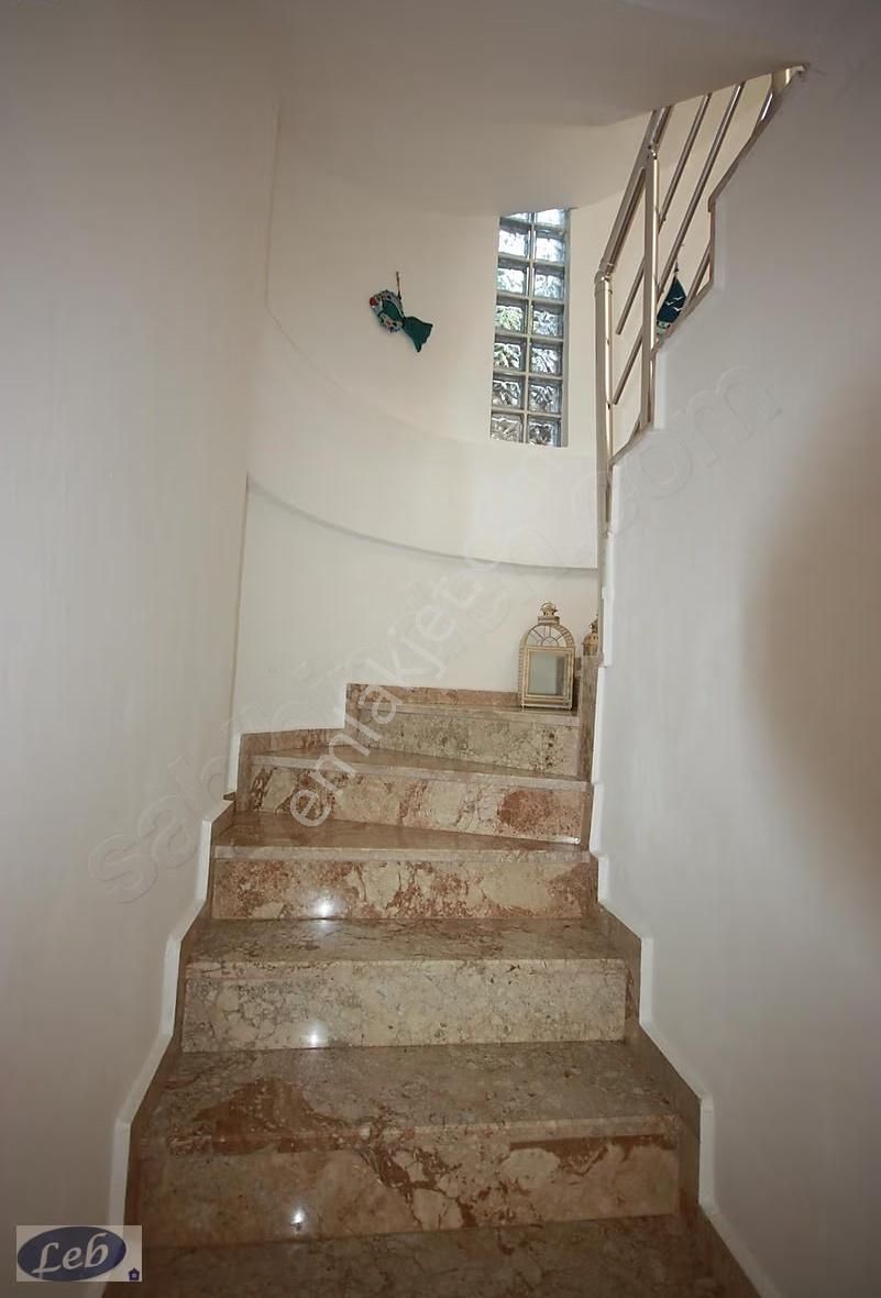 Fethiye Hisarönü'de Merkezi Konumda Satılık Havuzlu 3+1 Villa - Görsel 30