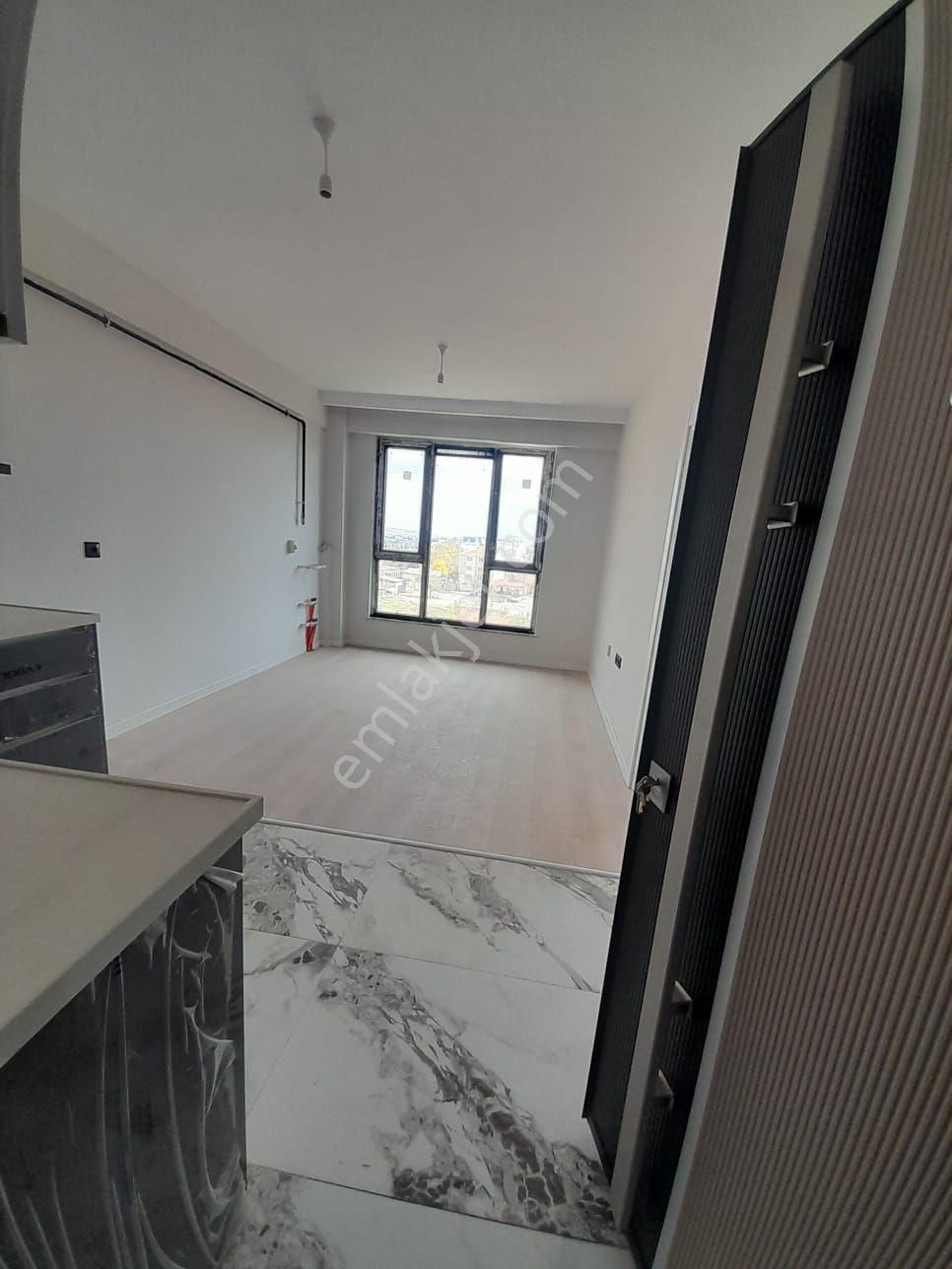 Amerikan Mutfaklı 1+1 Apart