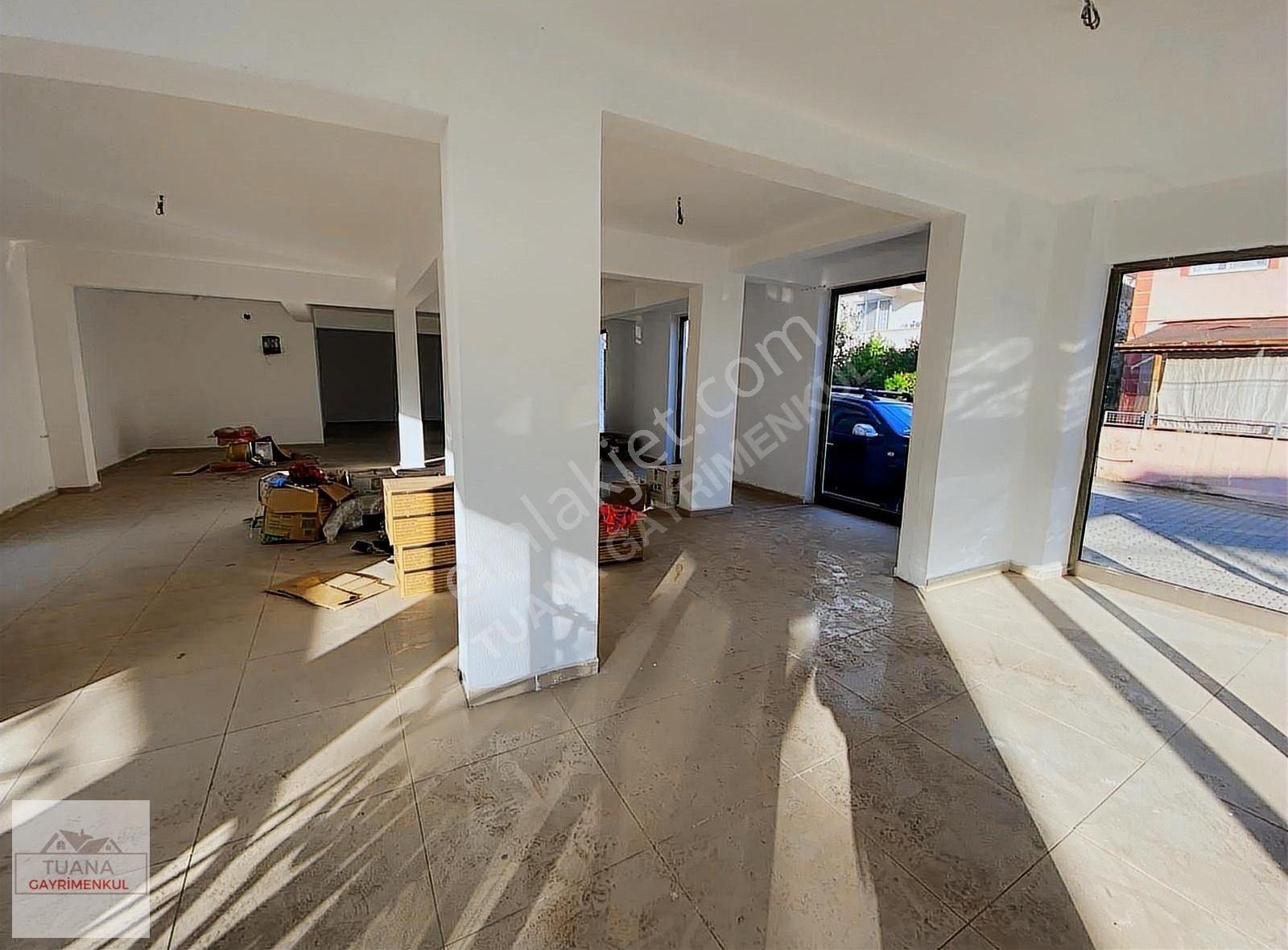 Tuana Emlak'tan Gülpınar'da 195 M2 Kiralık Dükkan - Görsel 16