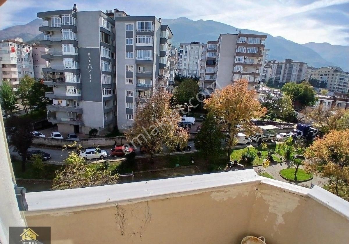 Bursa Yıldırım Erikli Bağlaraltında Arakat Asansörlü 3+1 Daire - Görsel 13