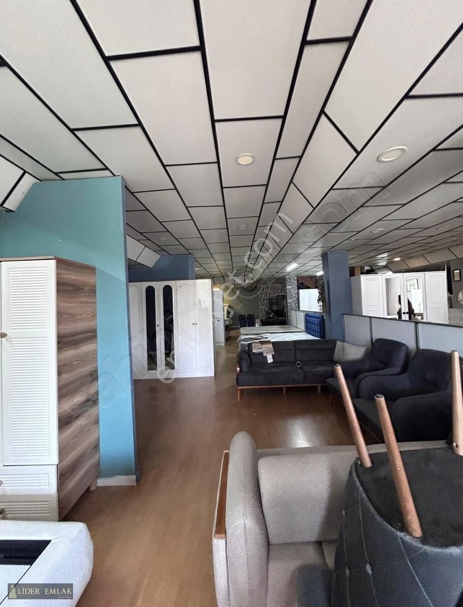 Lider Emlak'tan Sitelerde Kiracılı 640 M2 Satılık Dükkan - Görsel 2
