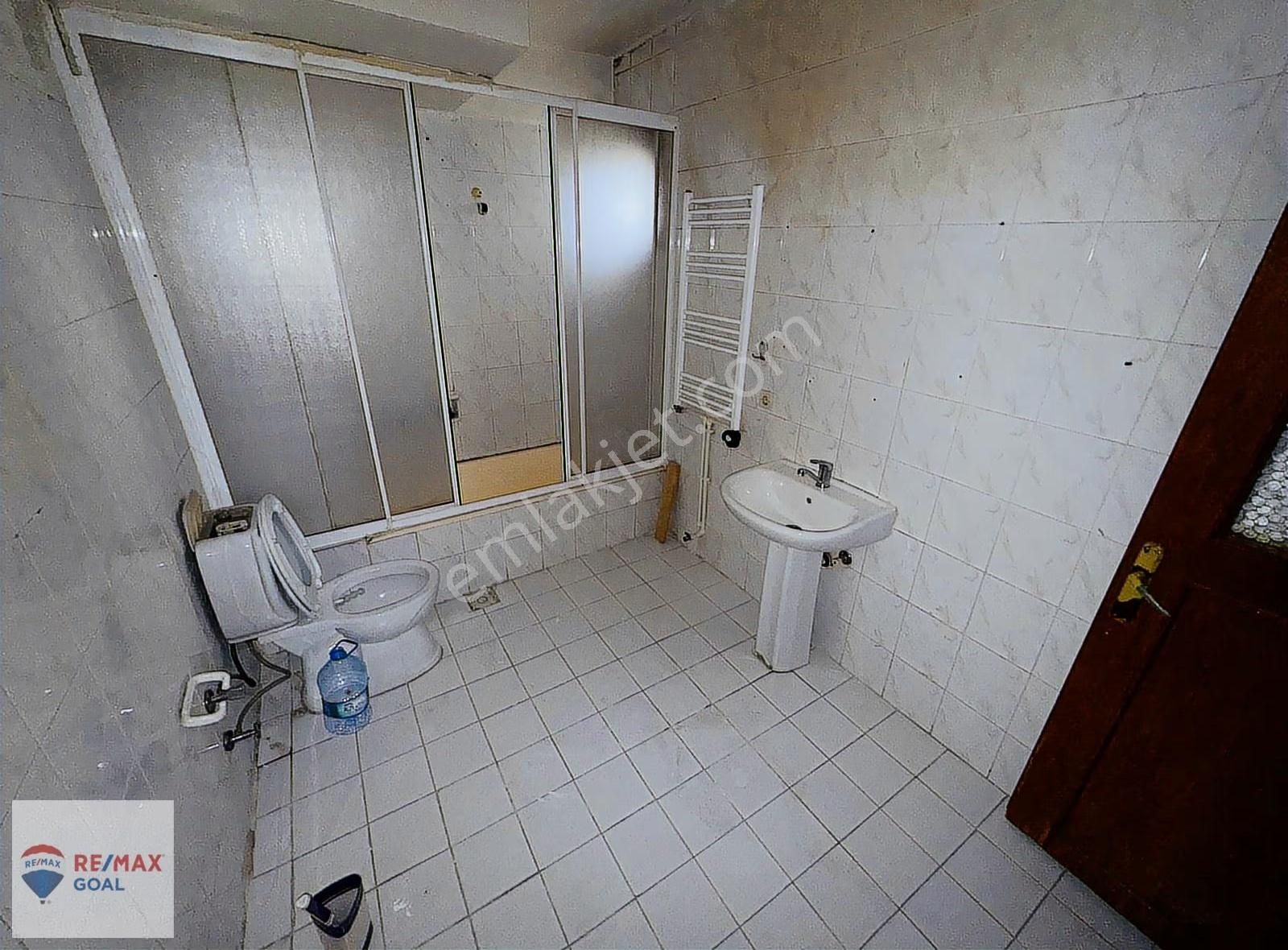 Üniversite Ve Metroya Yürüme Mesafesinde Genış 2+1 Kiralık Daire - Görsel 3