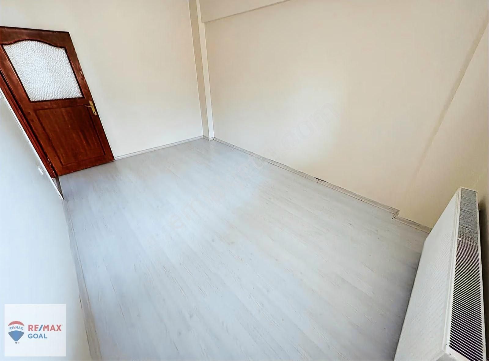 Üniversite Ve Metroya Yürüme Mesafesinde Genış 2+1 Kiralık Daire - Görsel 23