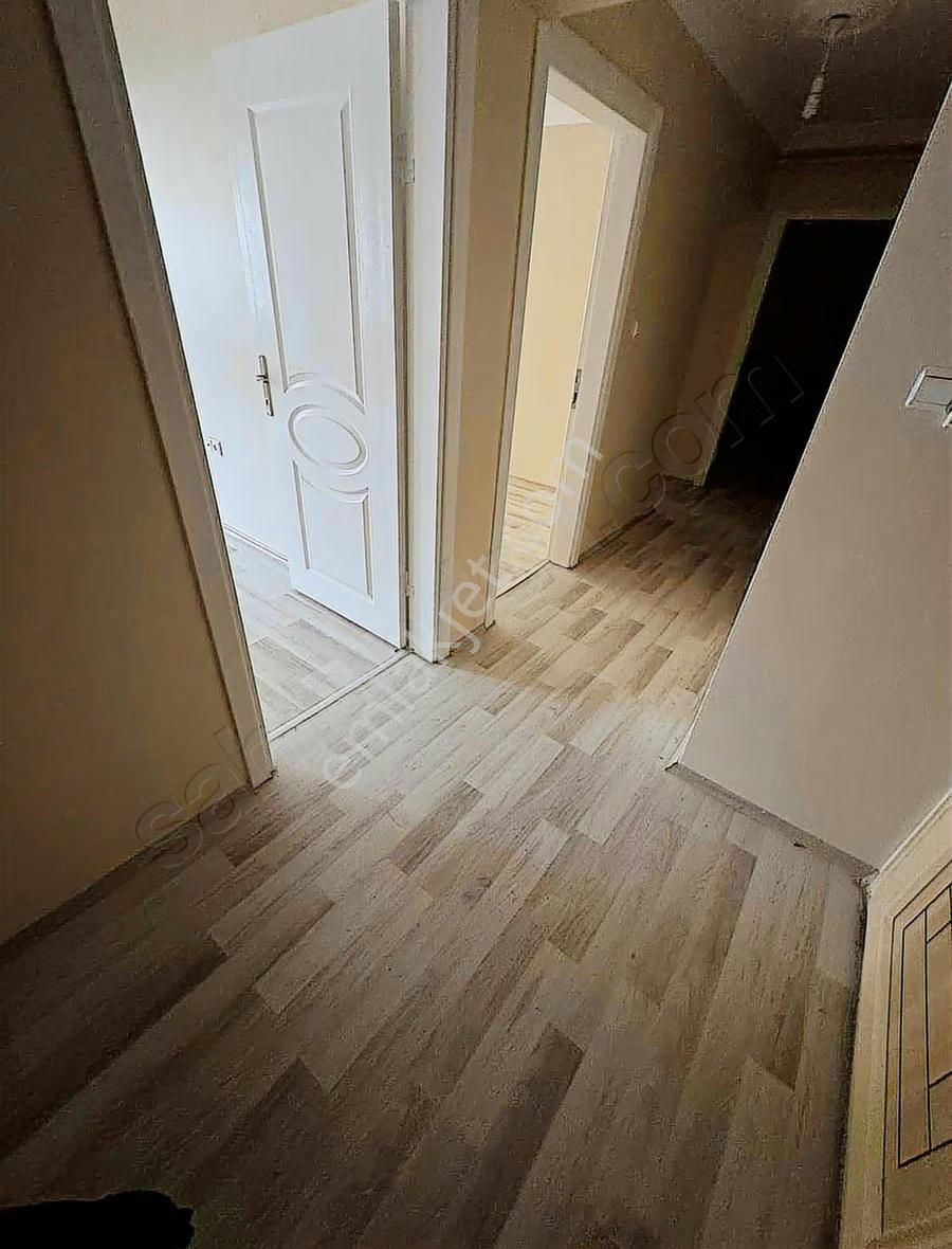 Cumhuriyet Mah. 2+1 Dükkan Üstü - Görsel 5