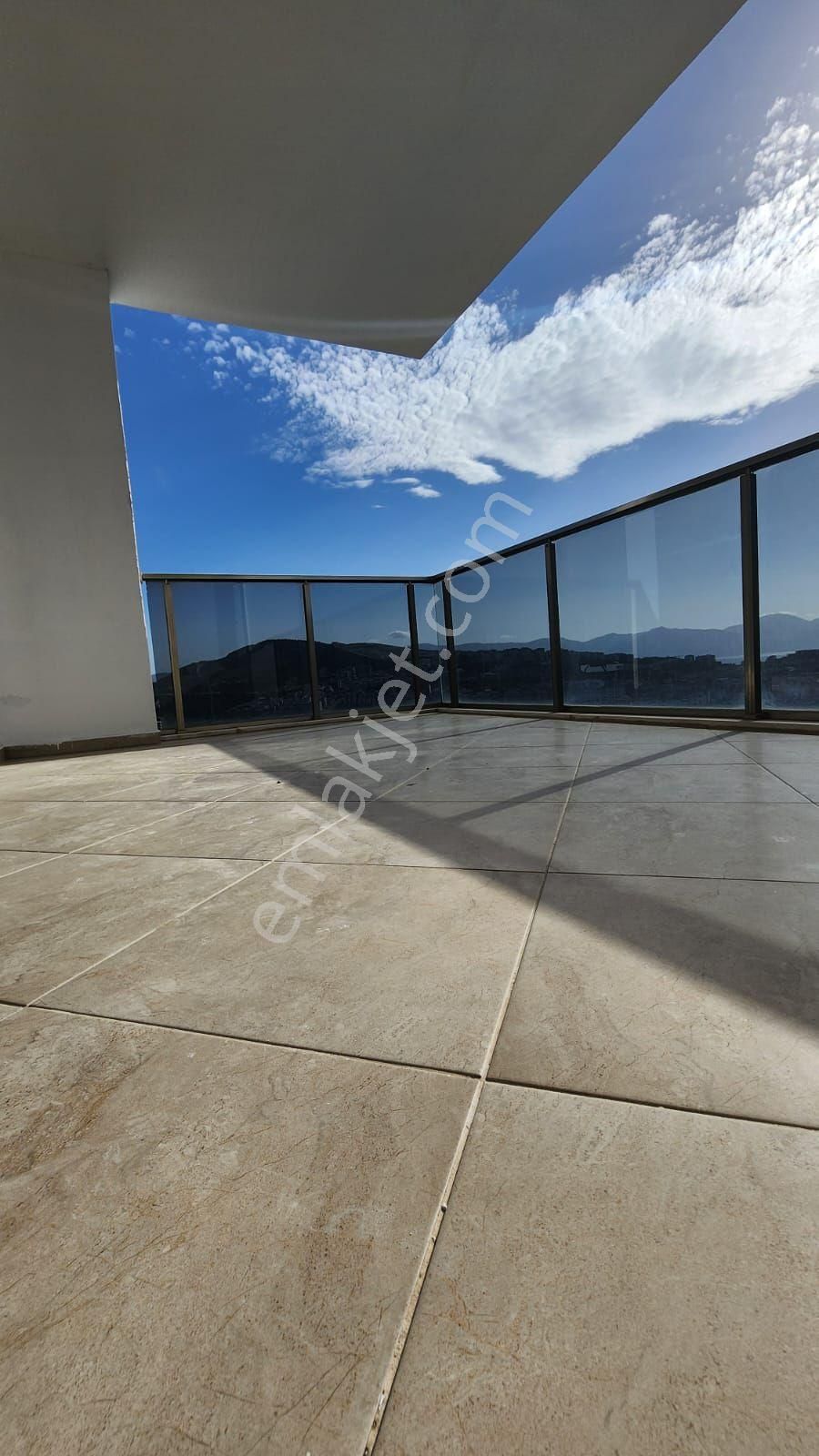 Kuşadası'nda Deniz Manzaralı Dublex Kapalı Otoparklı Daire - Görsel 22