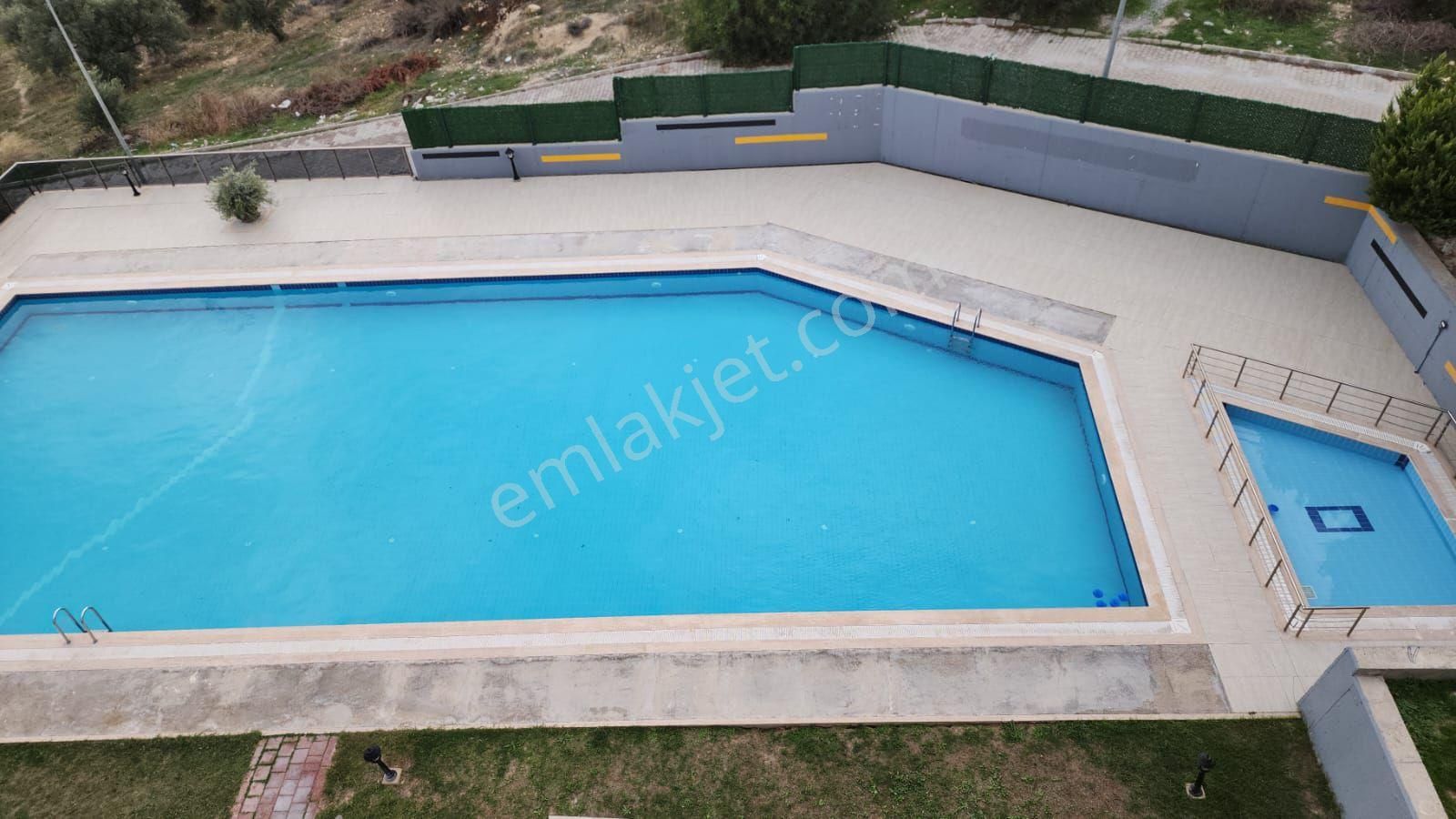 Kuşadası'nda Deniz Manzaralı Dublex Kapalı Otoparklı Daire - Görsel 2