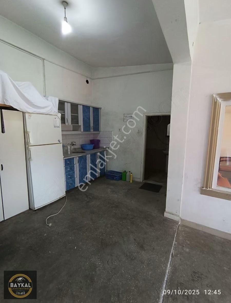 Doğu Sanayii Halıcılar Sitesinde Mükemmel Konumda İşyeri Atölye - Görsel 17