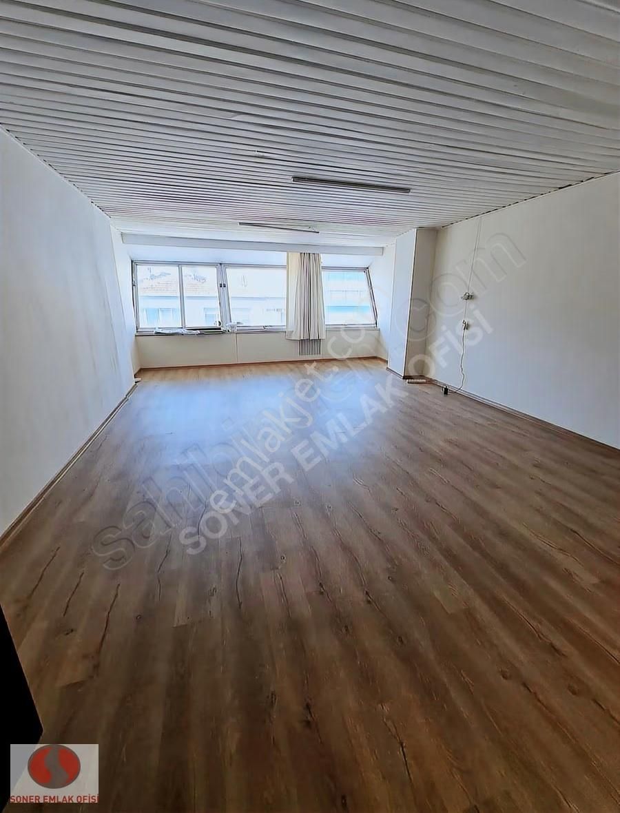 Kadıköy Altıyolda Ana Caddede Ofis - Görsel 14