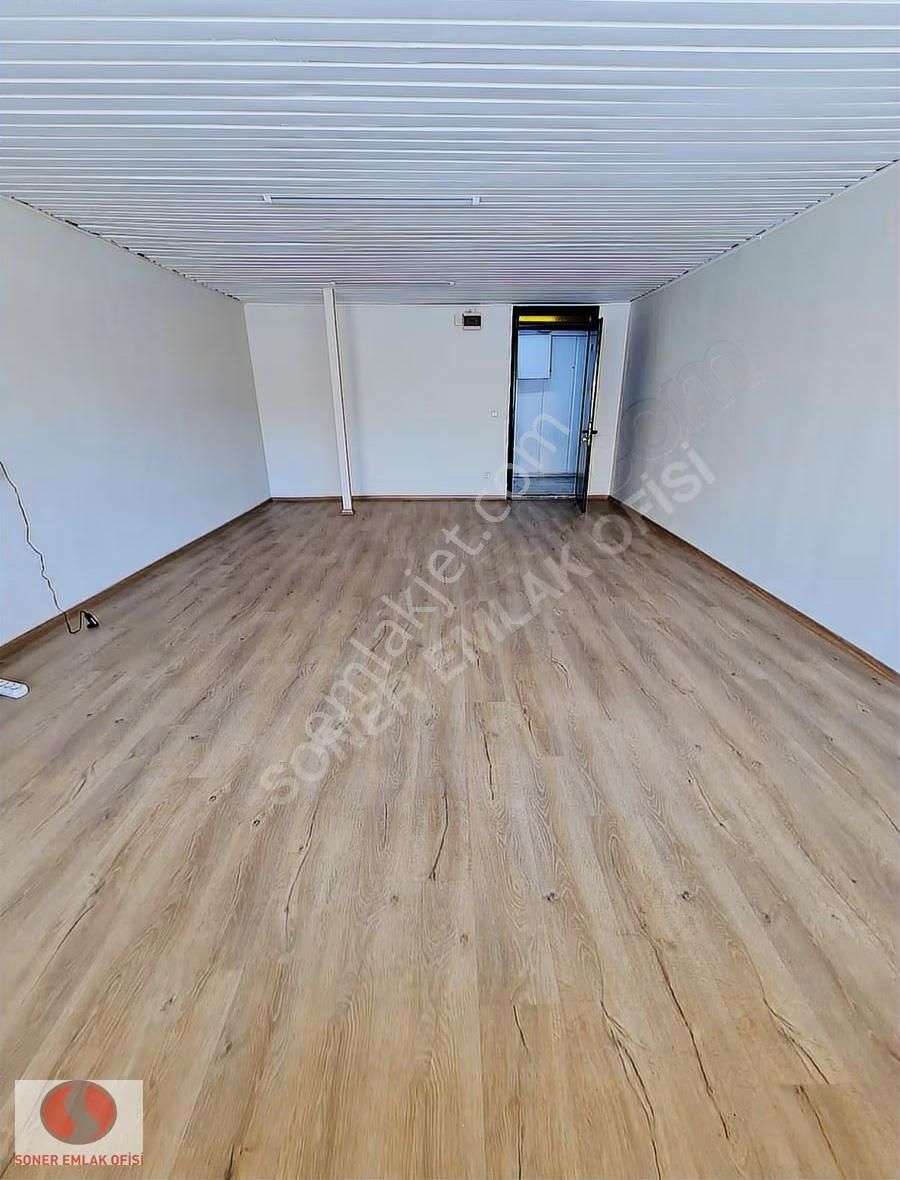 Kadıköy Altıyolda Ana Caddede Ofis - Görsel 3