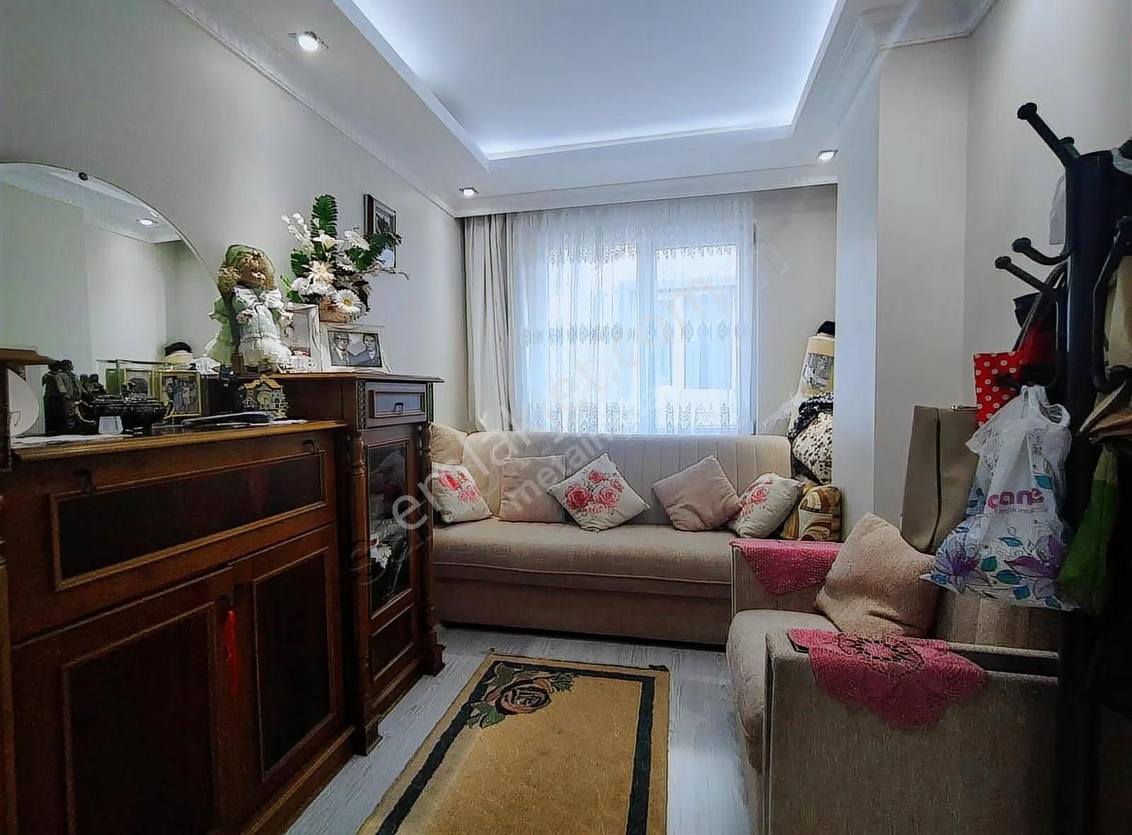 Küçükçekmece Cennette Satılıkasansörlü 90m2.daire.2+1-5.600.00tl - Görsel 14