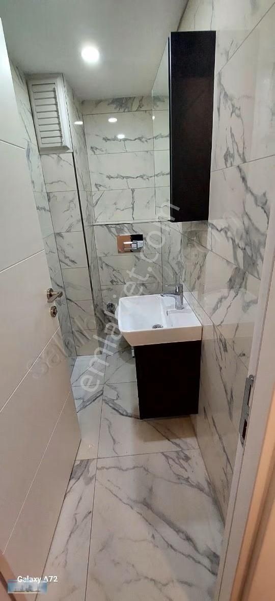 Mehmethan Emlaktan Sıfır Bina Yokuşsuz Cadde Yakın Boşş - Görsel 23