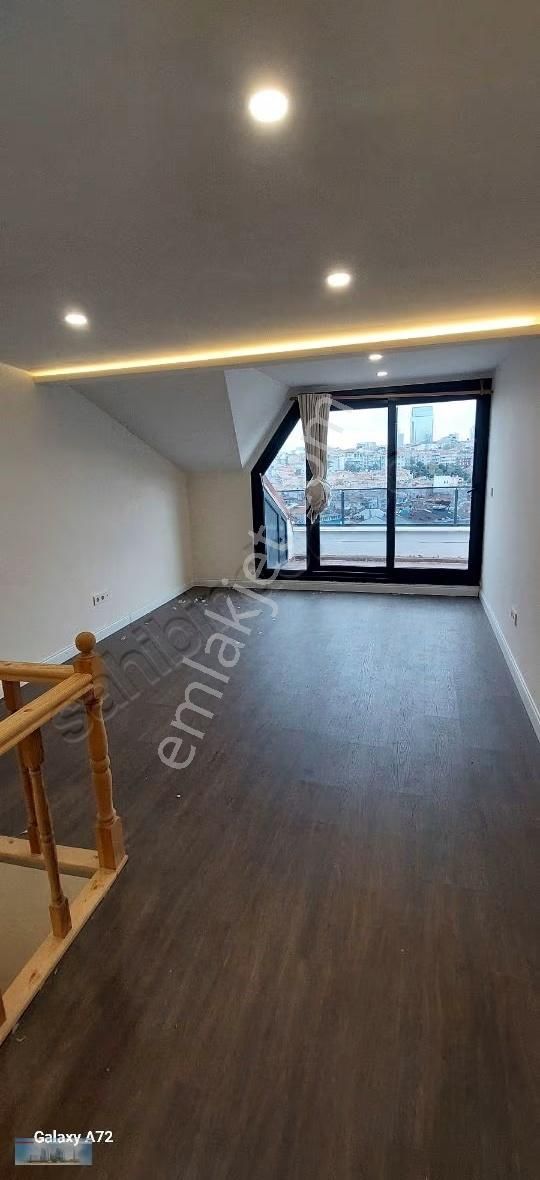 Mehmethan Emlaktan Sıfır Bina Yokuşsuz Cadde Yakın Boşş - Görsel 3