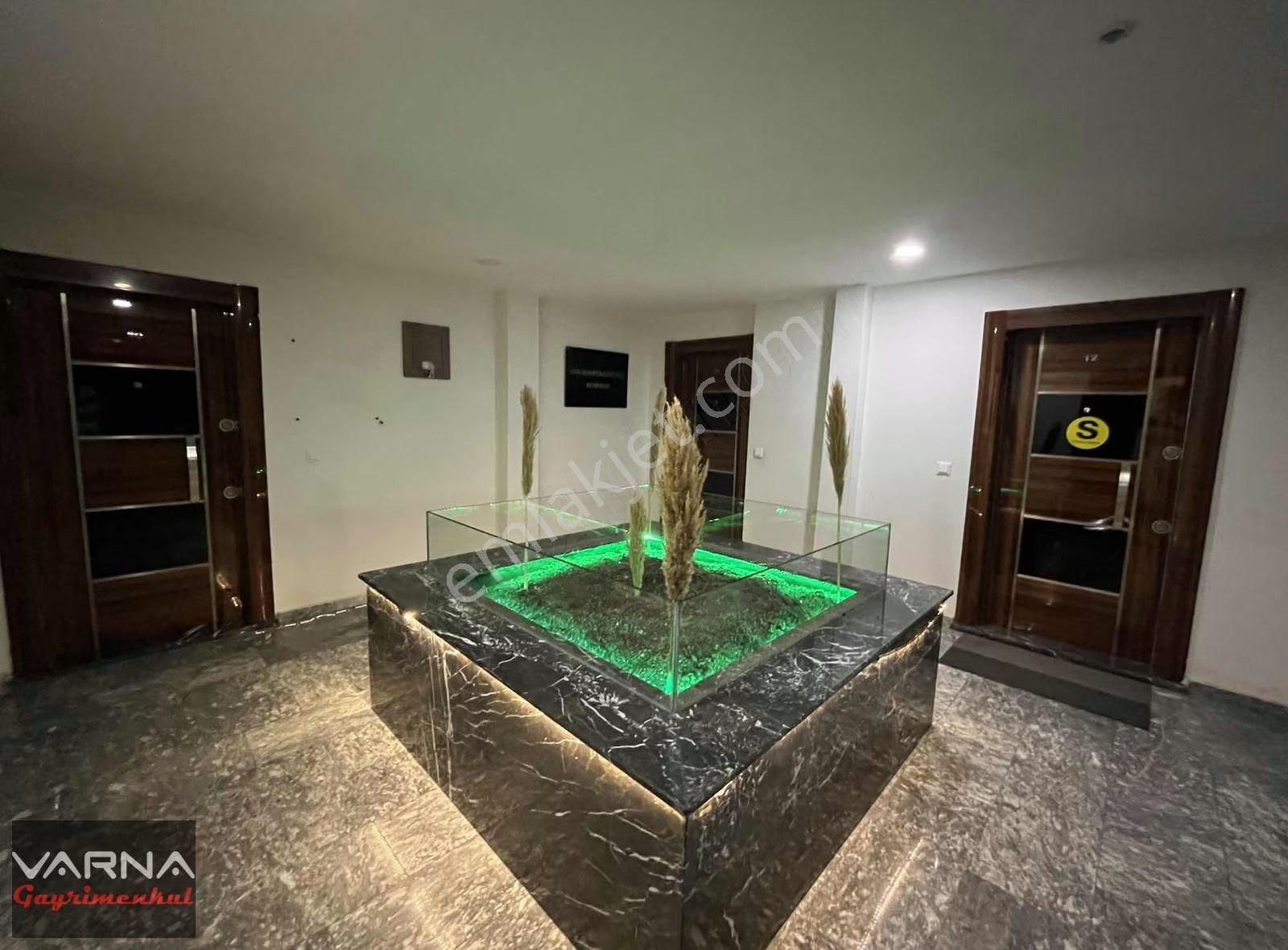 Menderes Atatürk Cad. Kiralık Asansörlü Ara Kat 80 M2 1+1 Daire - Görsel 16