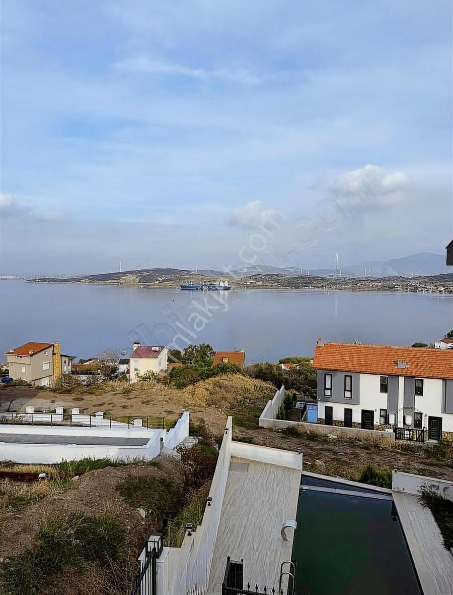 Yenifoça Donantkent'de Deniz Manzaralı Satılık Arsa - Görsel 4