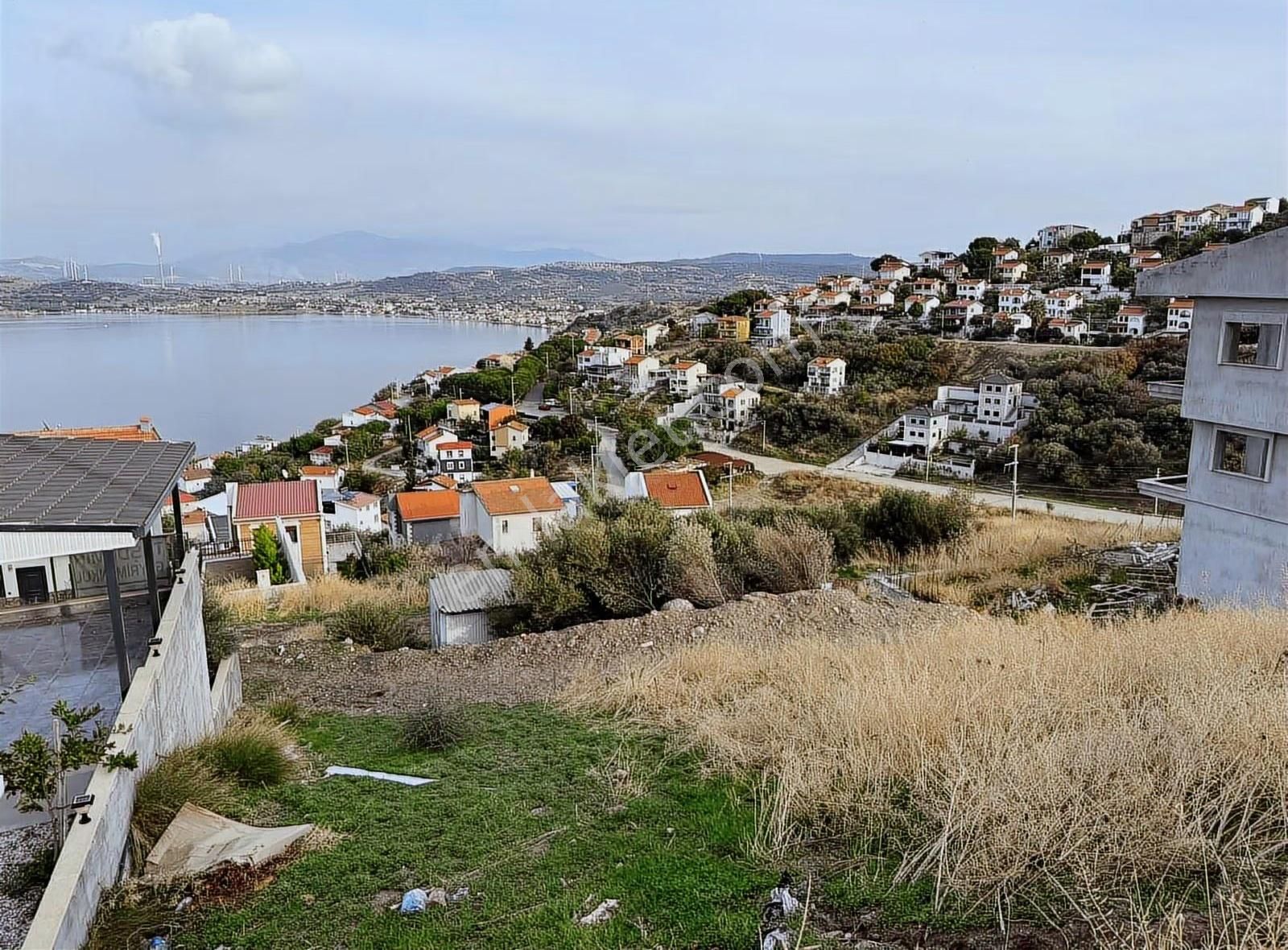 Yenifoça Donantkent'de Deniz Manzaralı Satılık Arsa - Görsel 2