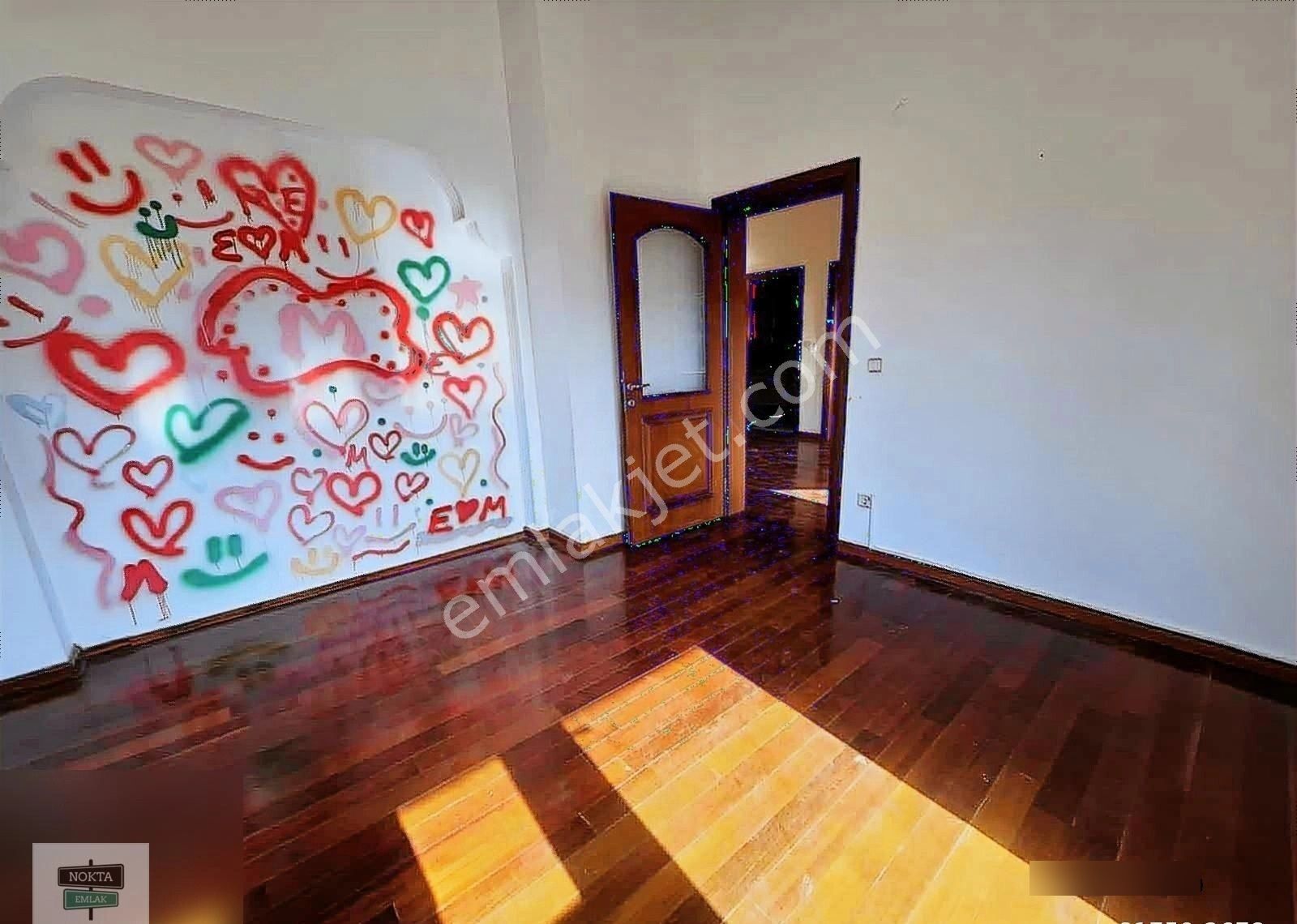 Nokta'dan Zekeriyaköy Merkezde Tam Müstakil Özel Havuzlu Villa - Görsel 3