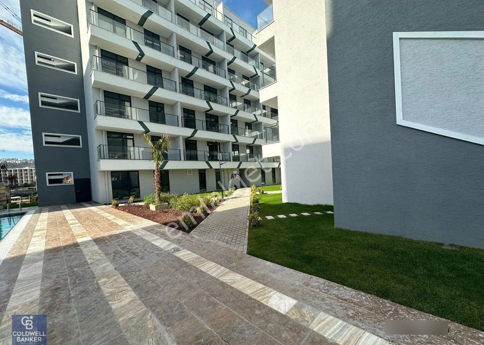 İzmit Yeşilova Yelkent Alfa'da 1+1 Havuzlu Kiralık Rezidans