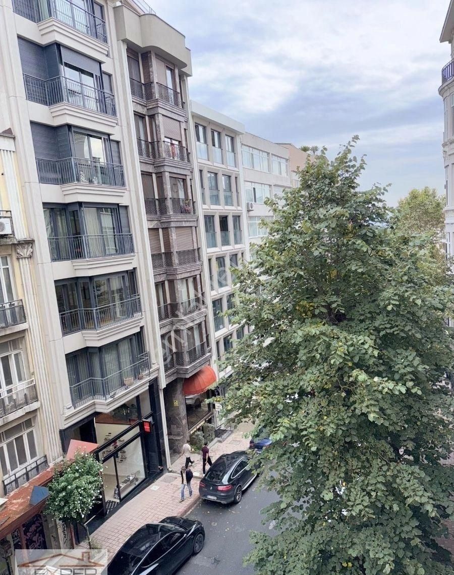 Hüsrev Gerede Caddesi Baş Kısmı Sağ Kolda 180m2 Kupon Kat - Görsel 13