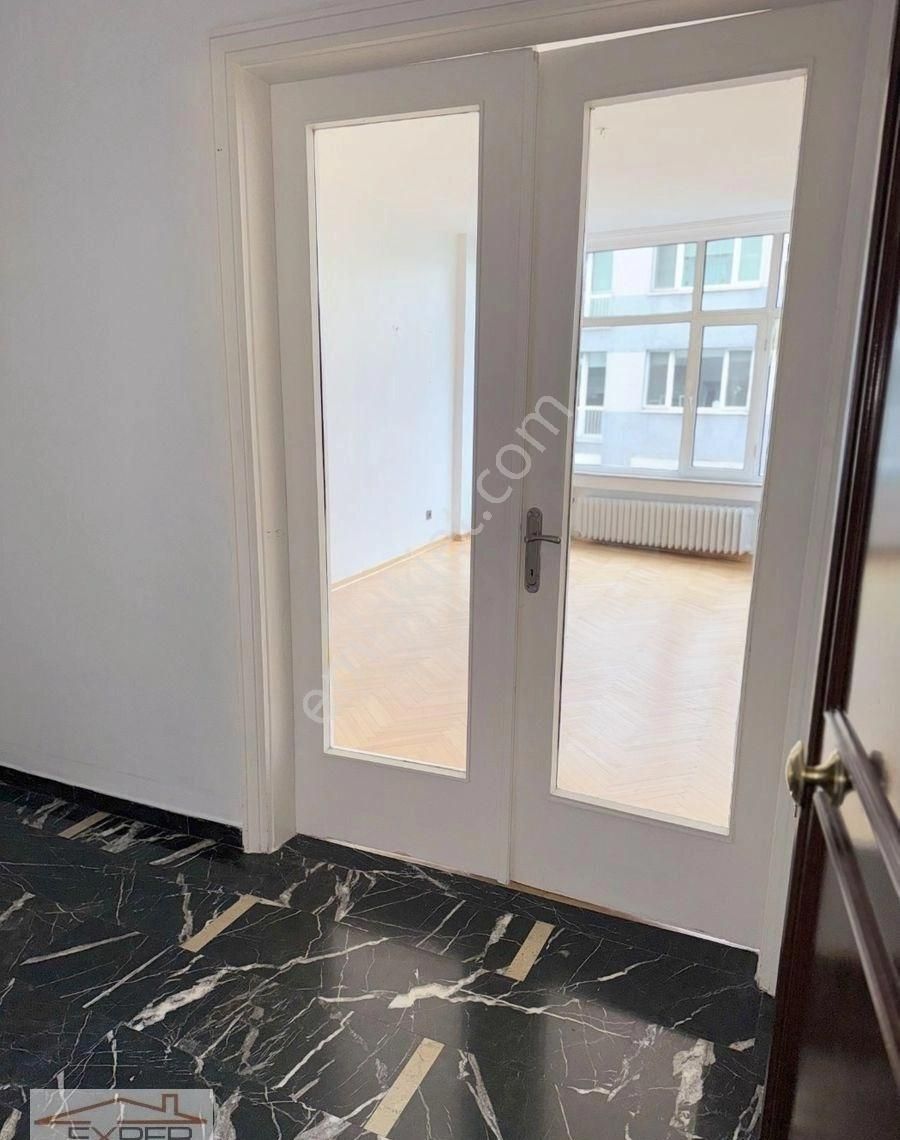 Hüsrev Gerede Caddesi Baş Kısmı Sağ Kolda 180m2 Kupon Kat - Görsel 19