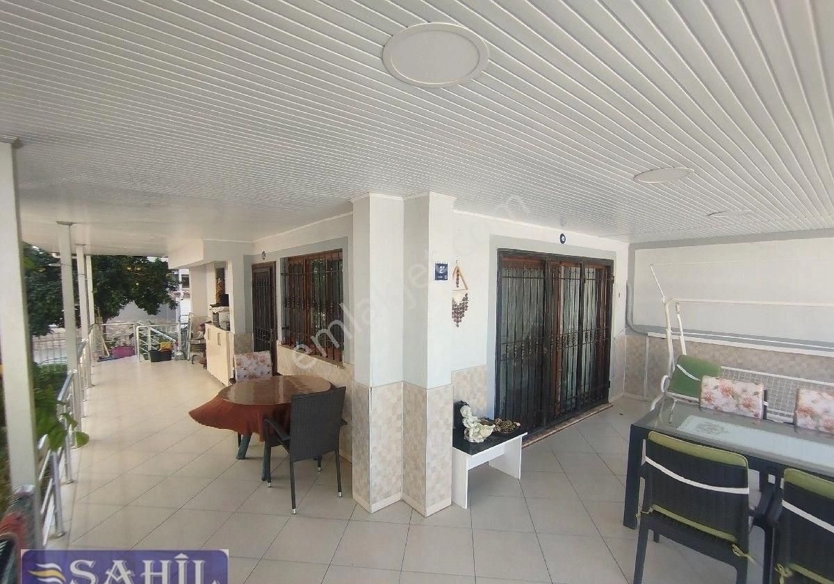 Denize Çok Yakın, Sıfır Tadilatlı 4+1 — Bahçeli, Site İçinde, Her Odada Balkon!! Dikkat!!! - Görsel 2