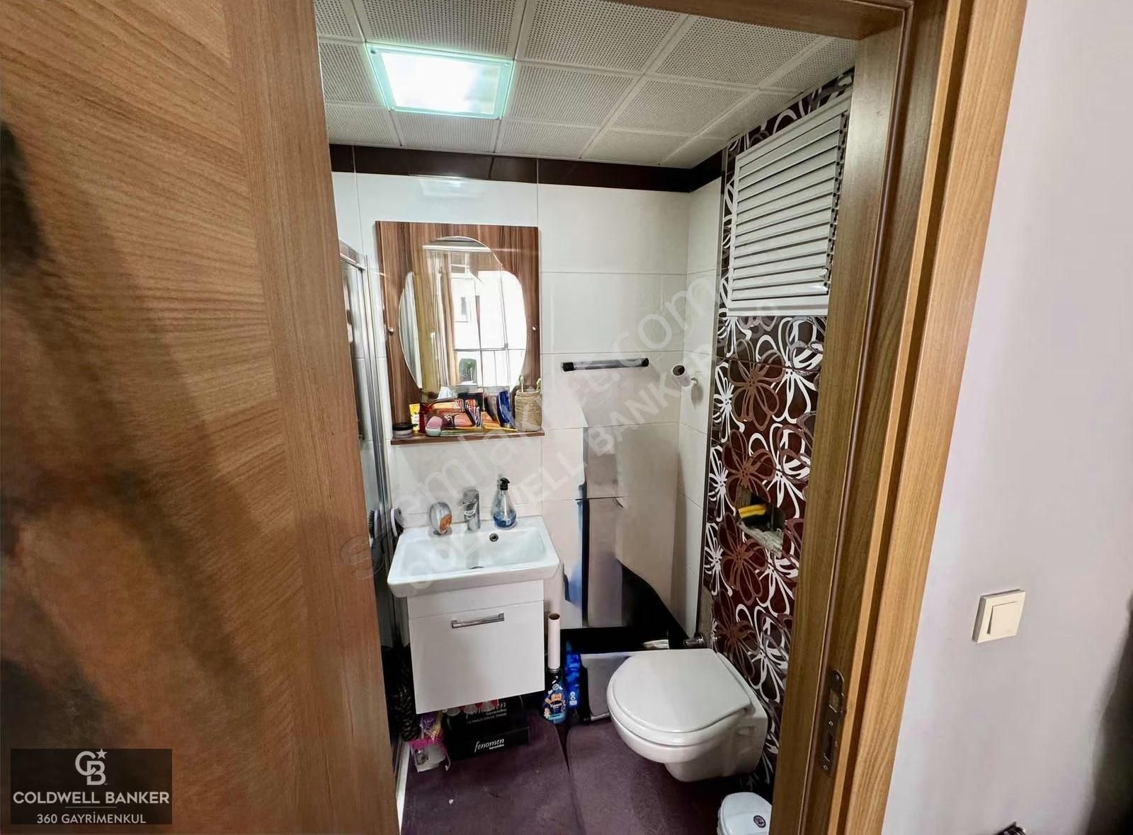 Bornova Çamdibinde Geniş Ve Konforlu Satılık 3+1 Daire - Görsel 4