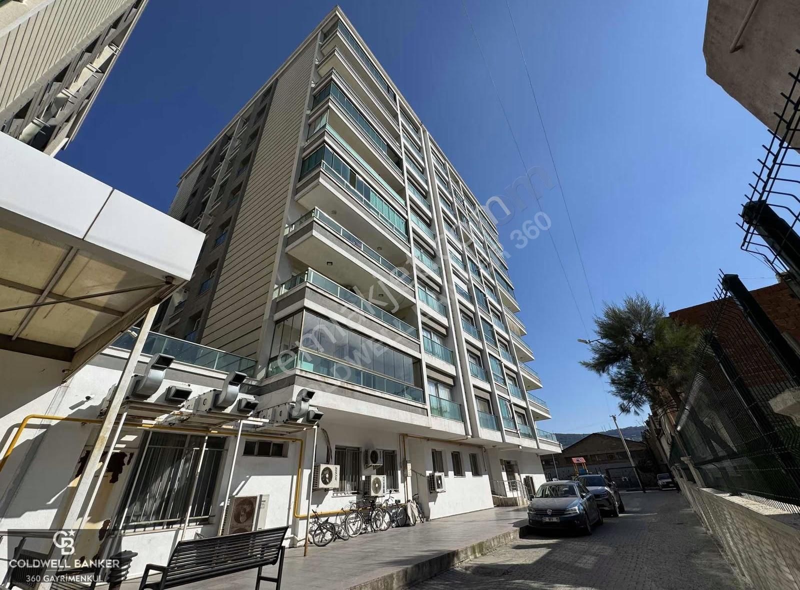 Bornova Çamdibinde Geniş Ve Konforlu Satılık 3+1 Daire - Görsel 13