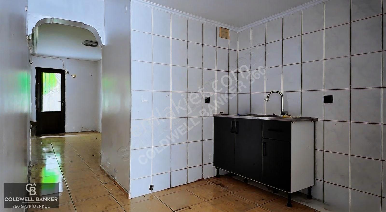 Göztepe, Mithatpaşa Cad., Merkezi Lokasyon, Satılık Dükkan - Görsel 24