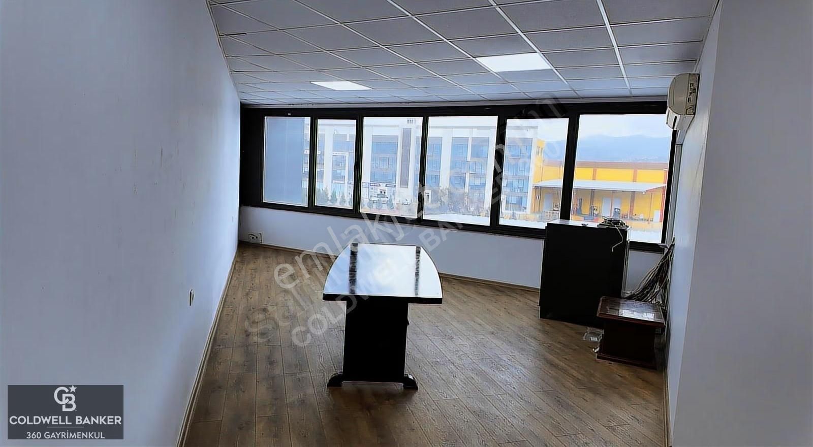 Kemalpaşa Osb Merkezde 370m² Hazır Ofisli Kiralık 1500m² Depo - Görsel 10
