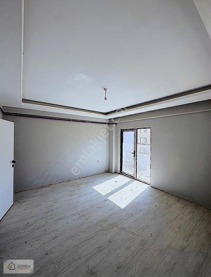 Sıfır Cadde Üstü Ara Kat 2+1 Daire Gören Gayrimenkul'den - Görsel 3