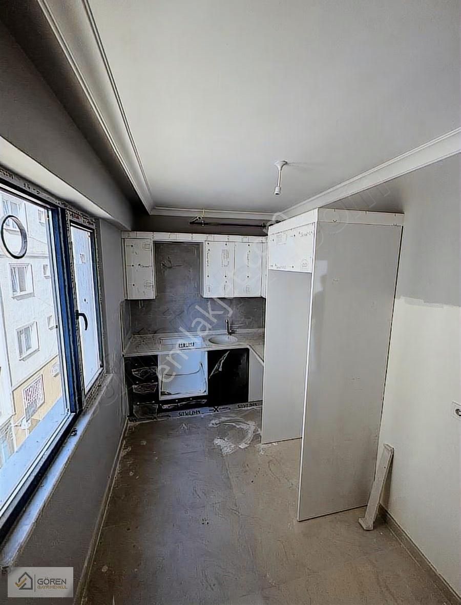 Sıfır Cadde Üstü Ara Kat 2+1 Daire Gören Gayrimenkul'den - Görsel 11