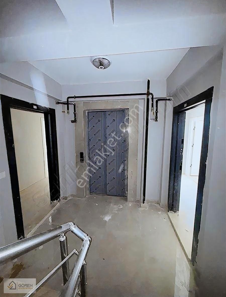 Sıfır Cadde Üstü Ara Kat 2+1 Daire Gören Gayrimenkul'den - Görsel 15