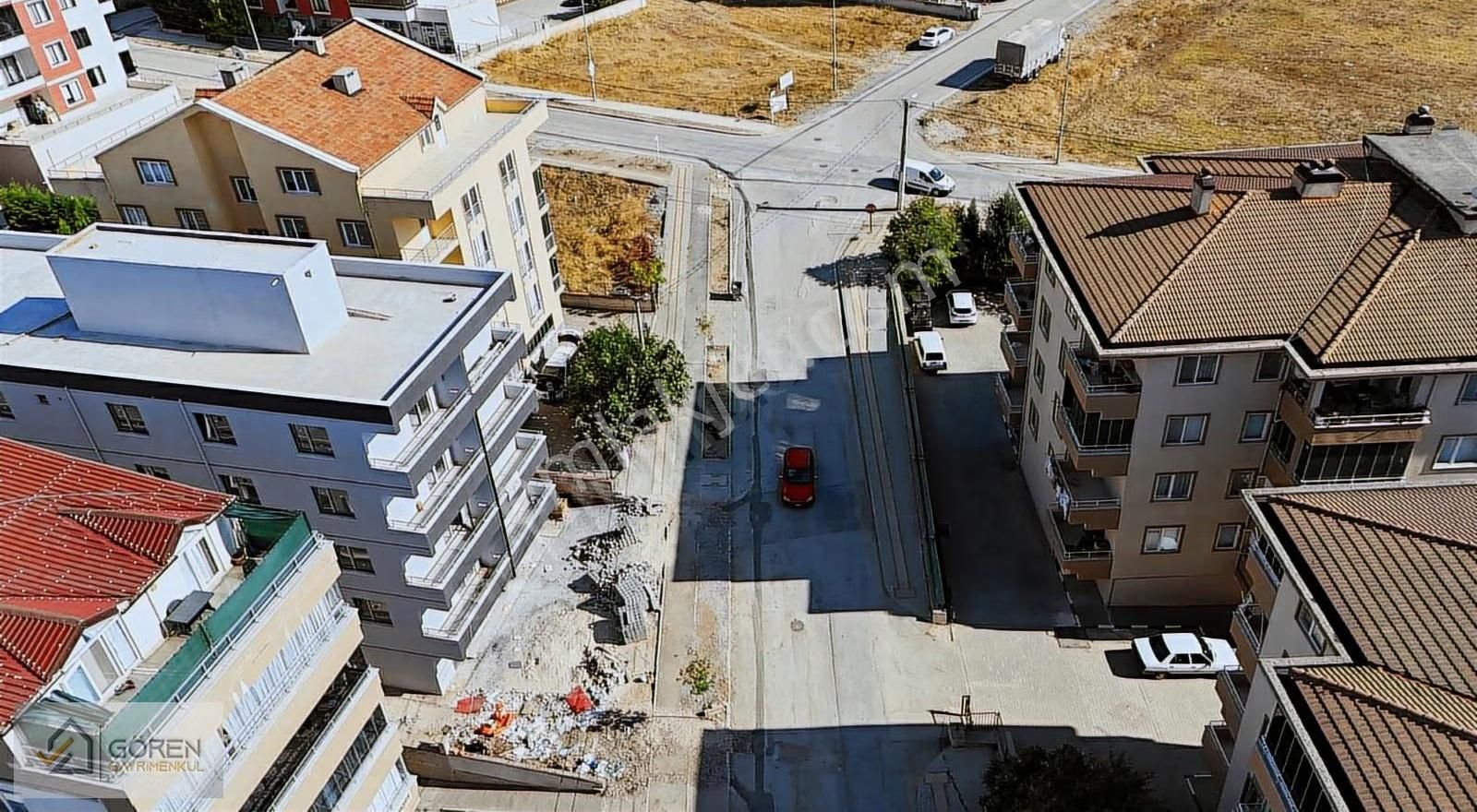 Sıfır Cadde Üstü Ara Kat 2+1 Daire Gören Gayrimenkul'den - Görsel 18